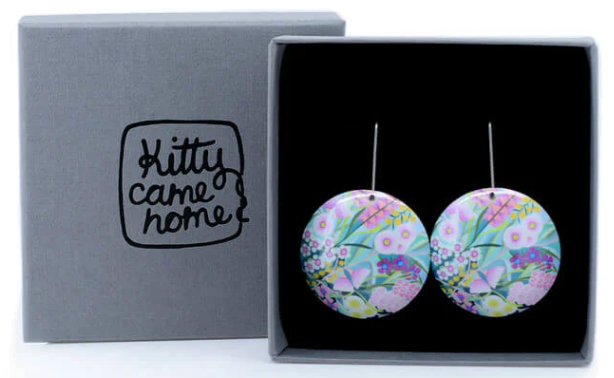 Kitty Came Home - Australian Garden, 36mm Domed C Shep. Hook