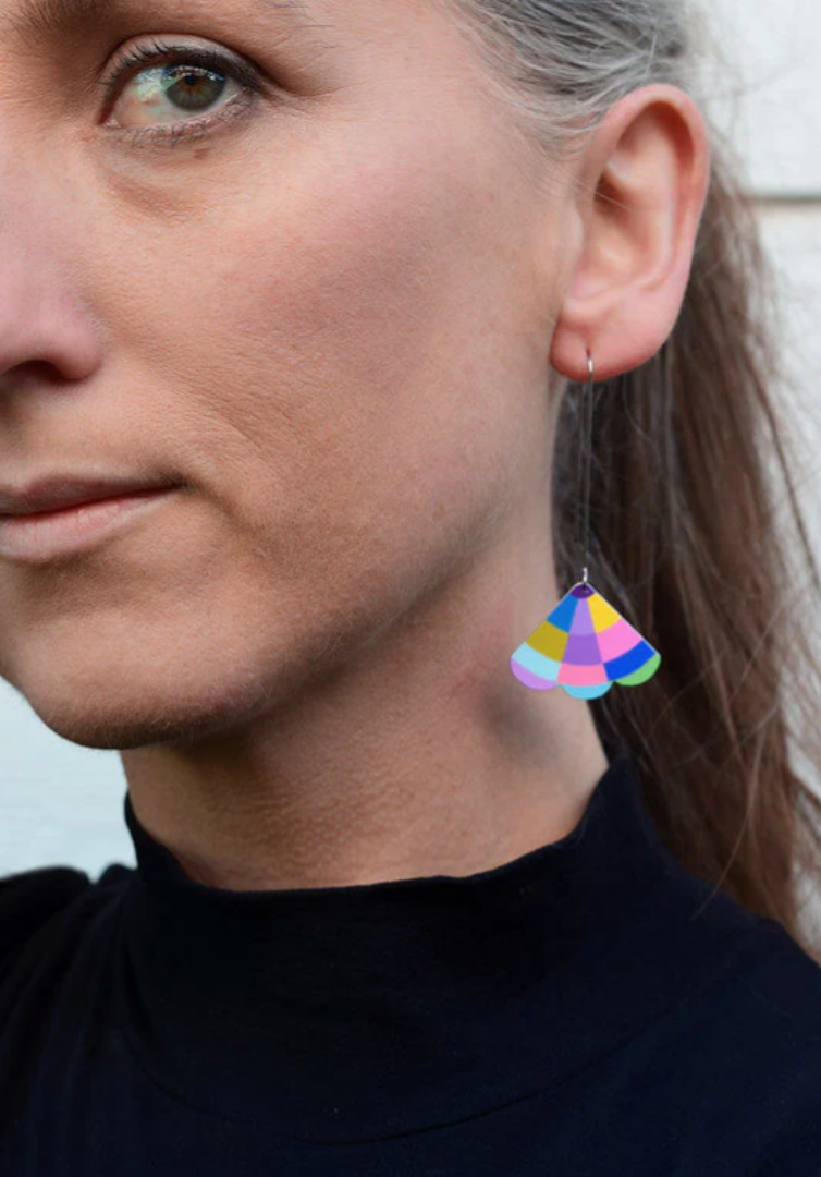 Kitty Came Home - Flower Fan, Long Drop Hook