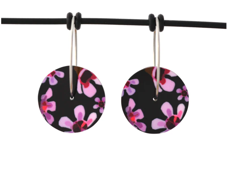 Kitty Came Home - Geraldton Wax Five Tiny Flowers, 17mm H Drop Hook