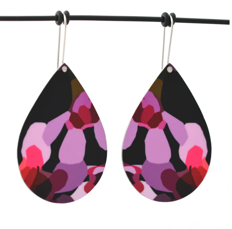 Kitty Came Home - Geraldton Wax, Shepherd Hook Droplet