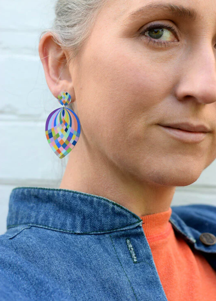 Kitty Came Home - Harlequin Weave, Inverted Drop